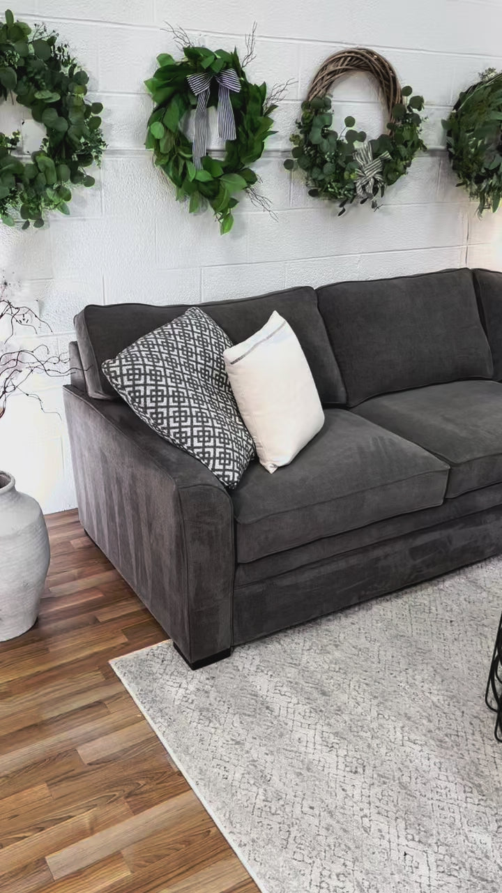 Jonathan Louis 3pc Sectional w/ queen sleeper