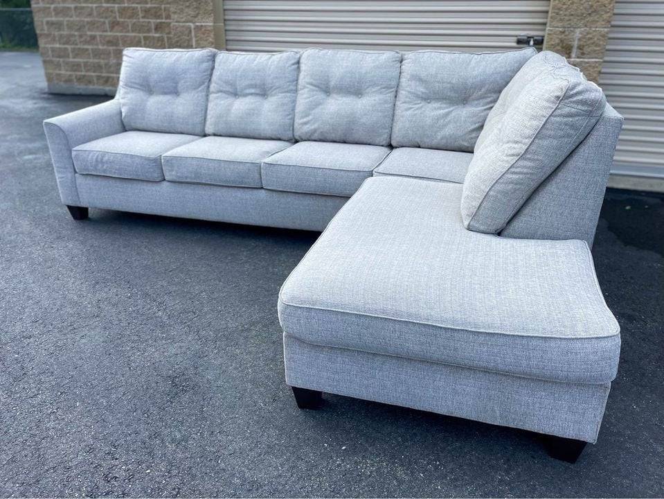 Gray 2pc Sectional Couch w/Chaise - Pull Up A Couch