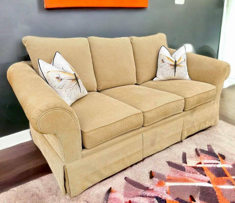 American Classics 3 Seat Couch - Pull Up A Couch