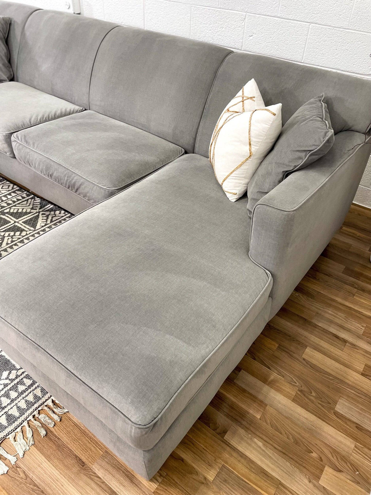 Bauhaus 3pc Sectional w/Chaise - Pull Up A Couch