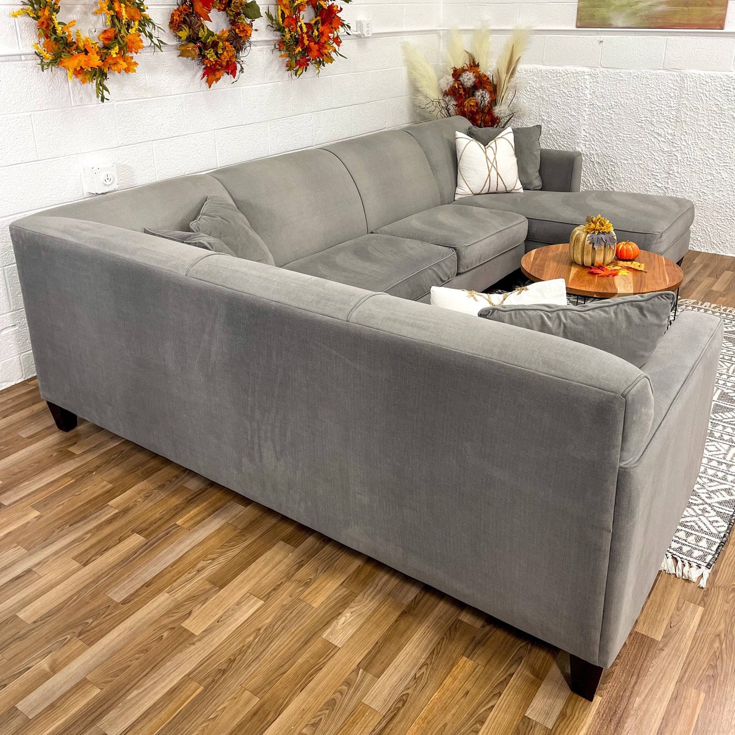 Bauhaus 3pc Sectional w/Chaise - Pull Up A Couch