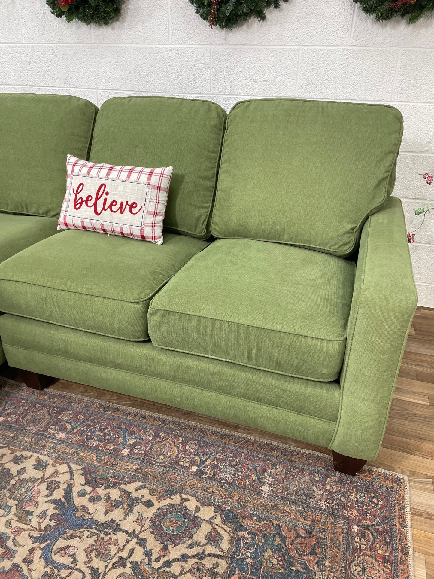 Basset Apartment Sectional w/Chaise - Pull Up A Couch